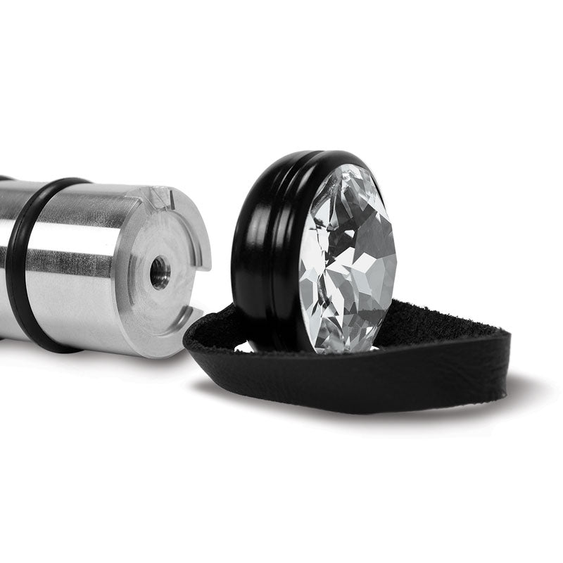 Lederpeitsche mit Alu-Griff 15 Riemen und Kristall